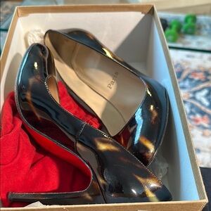 Christian Louboutin Elegant Brown and Gold Women's Heels